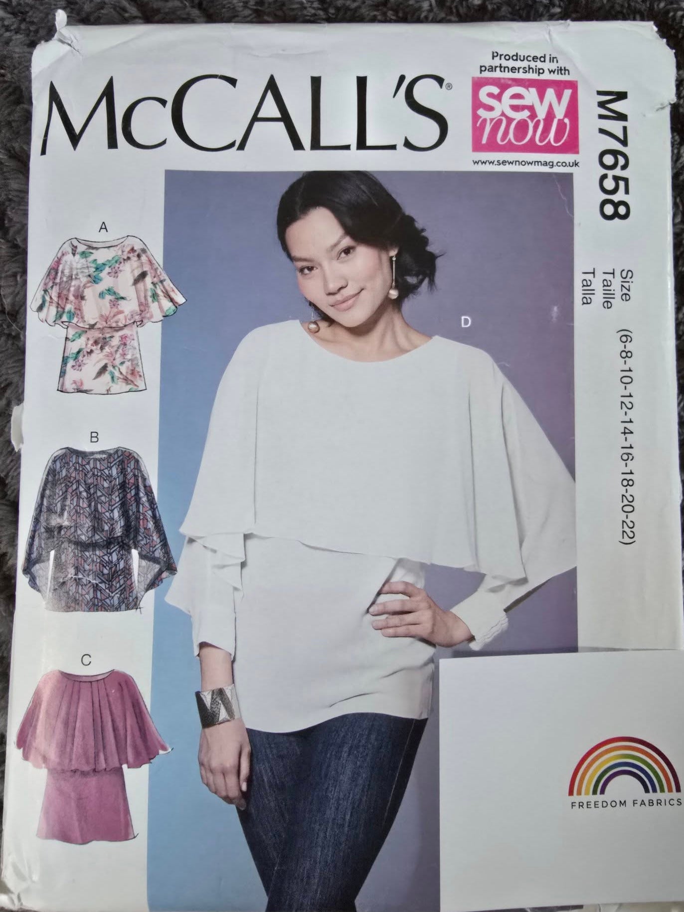 McCalls M7658 Top Sewing Pattern - US Size 6-22