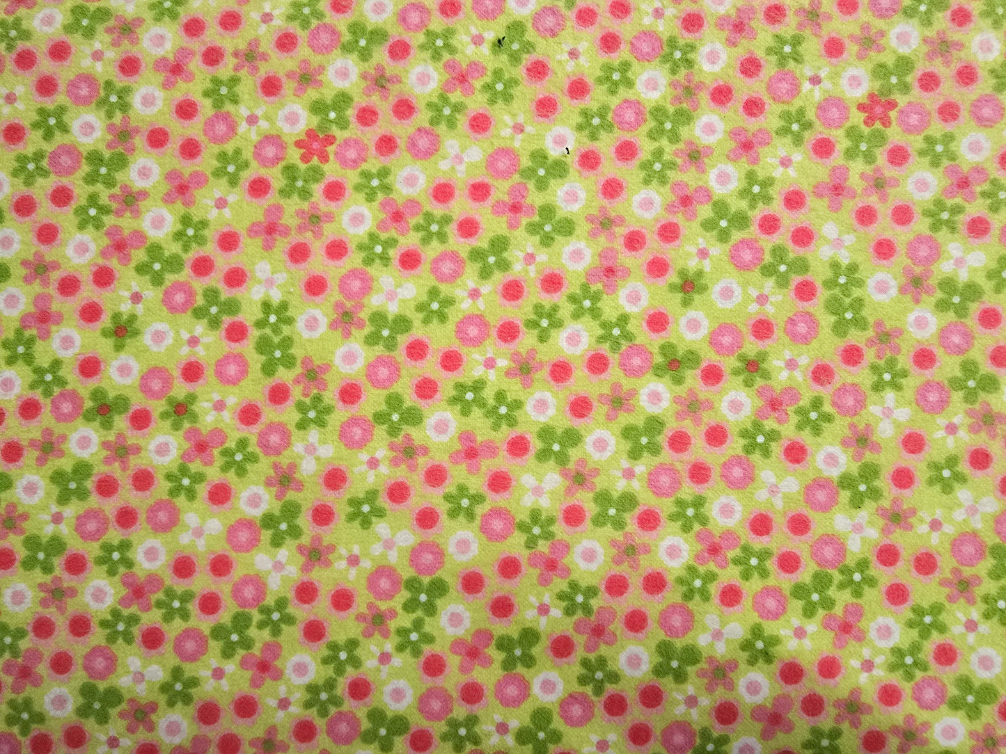 Robert Kaufman Flower Dots on Green 100% Brushed Cotton Flannel