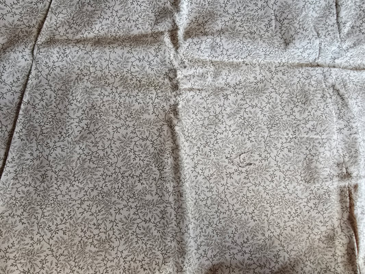 Benartex Documentaries Floral Vine100% Cotton Remnant