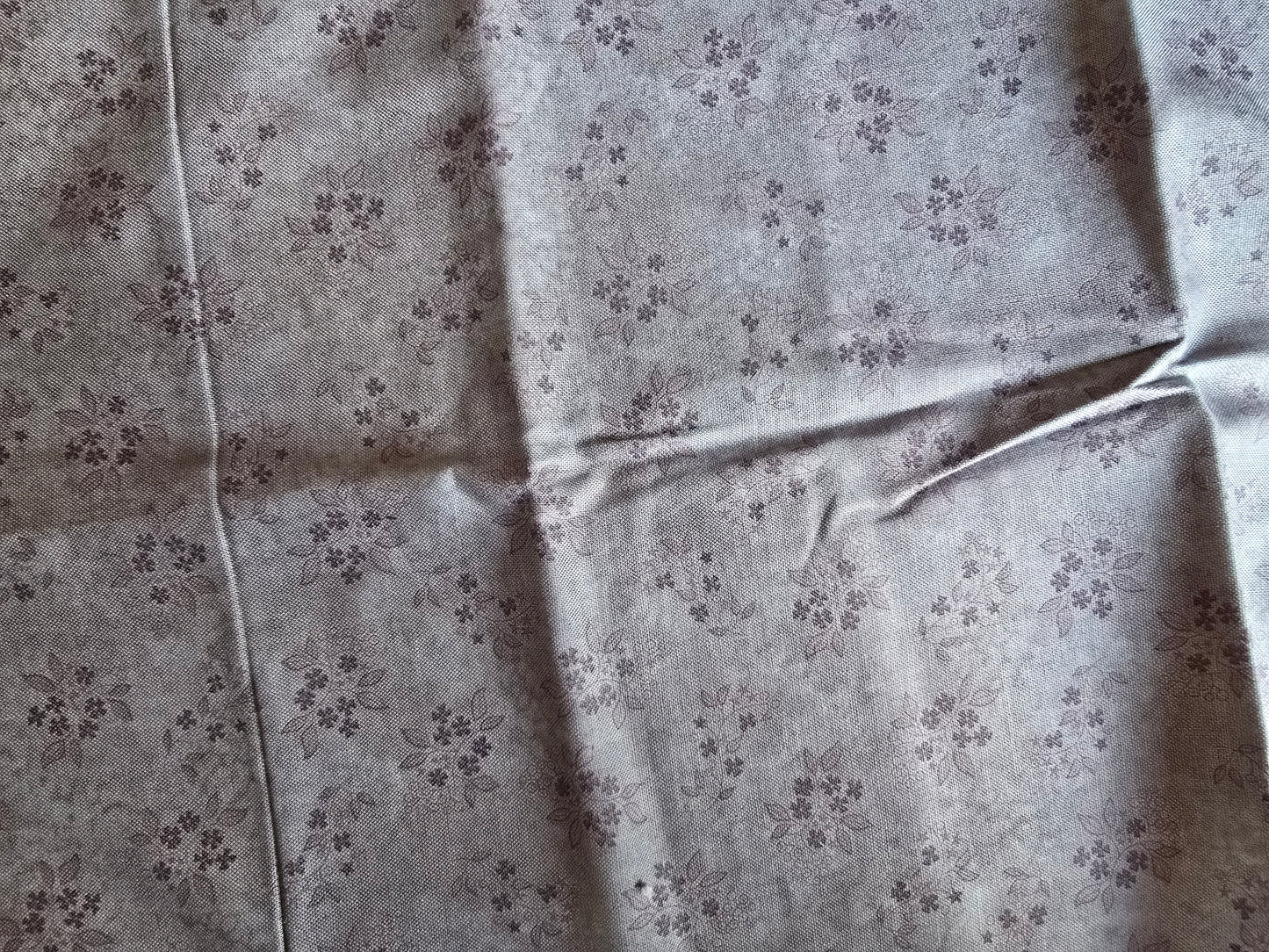 Henry Glass Crazy Daisies 100% Cotton Remnant