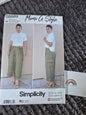 Simplicity Mimi S8889 Top and Trousers US Size 6-4