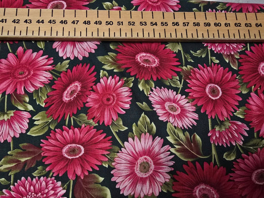 Benartex Cotton Remnant Gerberas 2m