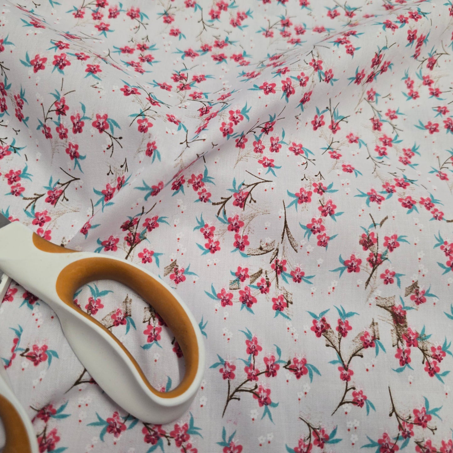 Polycotton Fabric Pretty Red & Blue Flowers on White | 112cm Wide