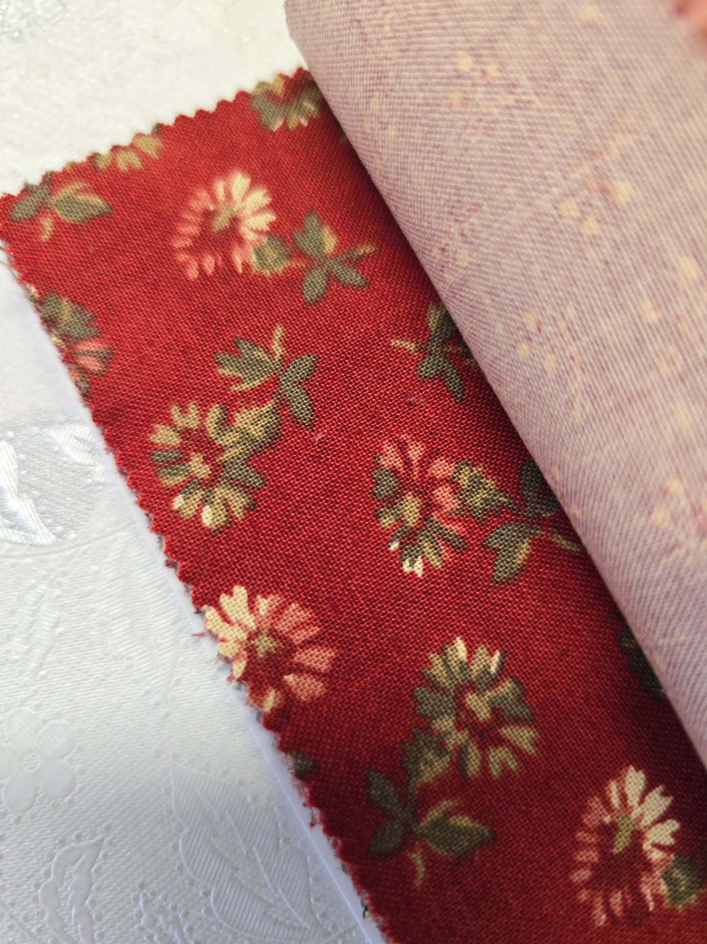 Moda Richmond Reds by Barbara Brackman Charm Pack - 42 x 5" Cotton Squares