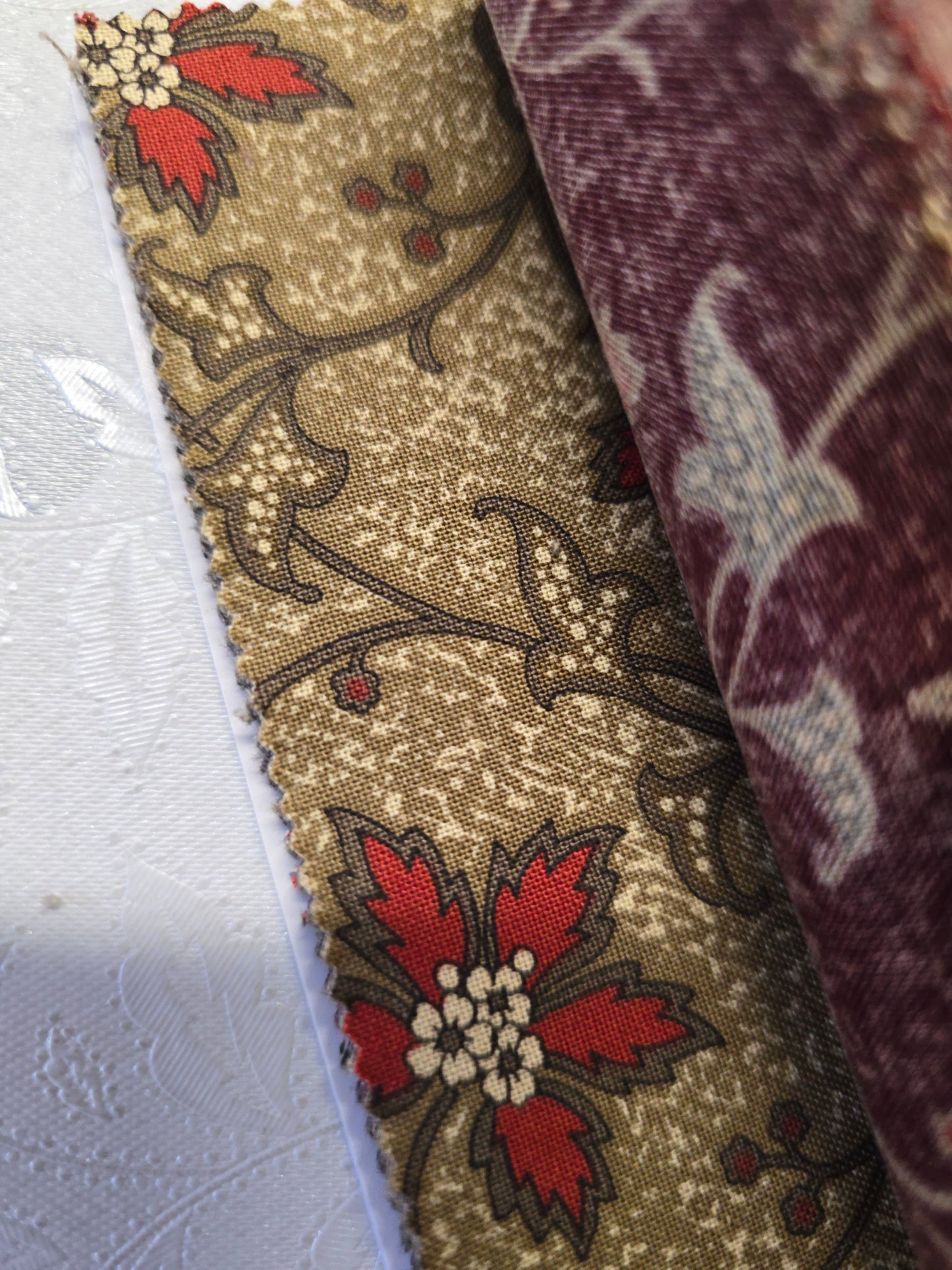 Moda Richmond Reds by Barbara Brackman Charm Pack - 42 x 5" Cotton Squares