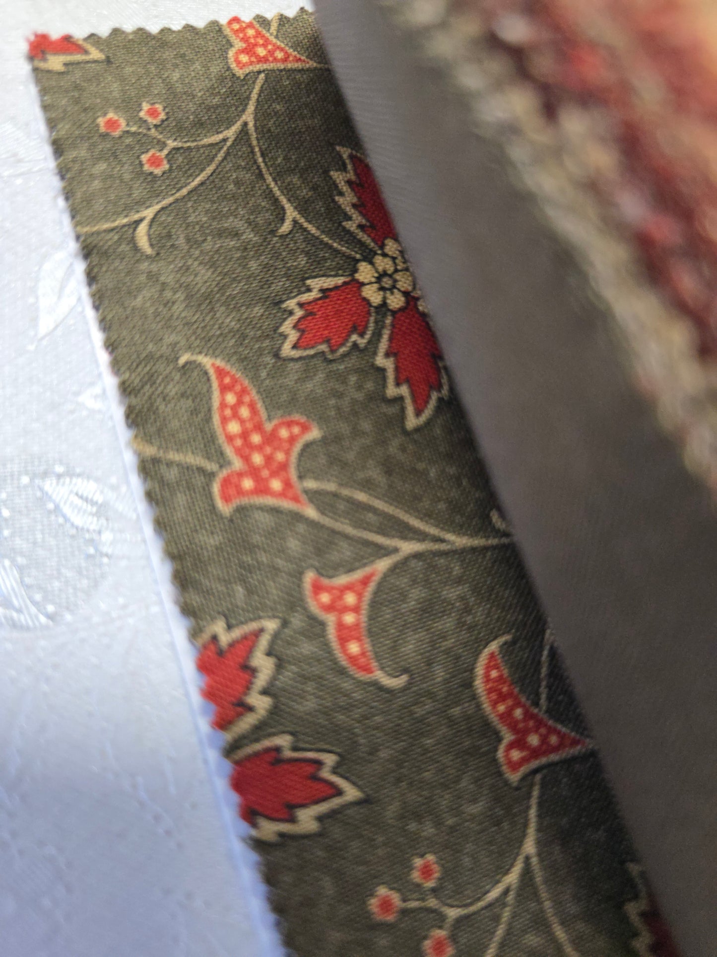 Moda Richmond Reds by Barbara Brackman Charm Pack - 42 x 5" Cotton Squares