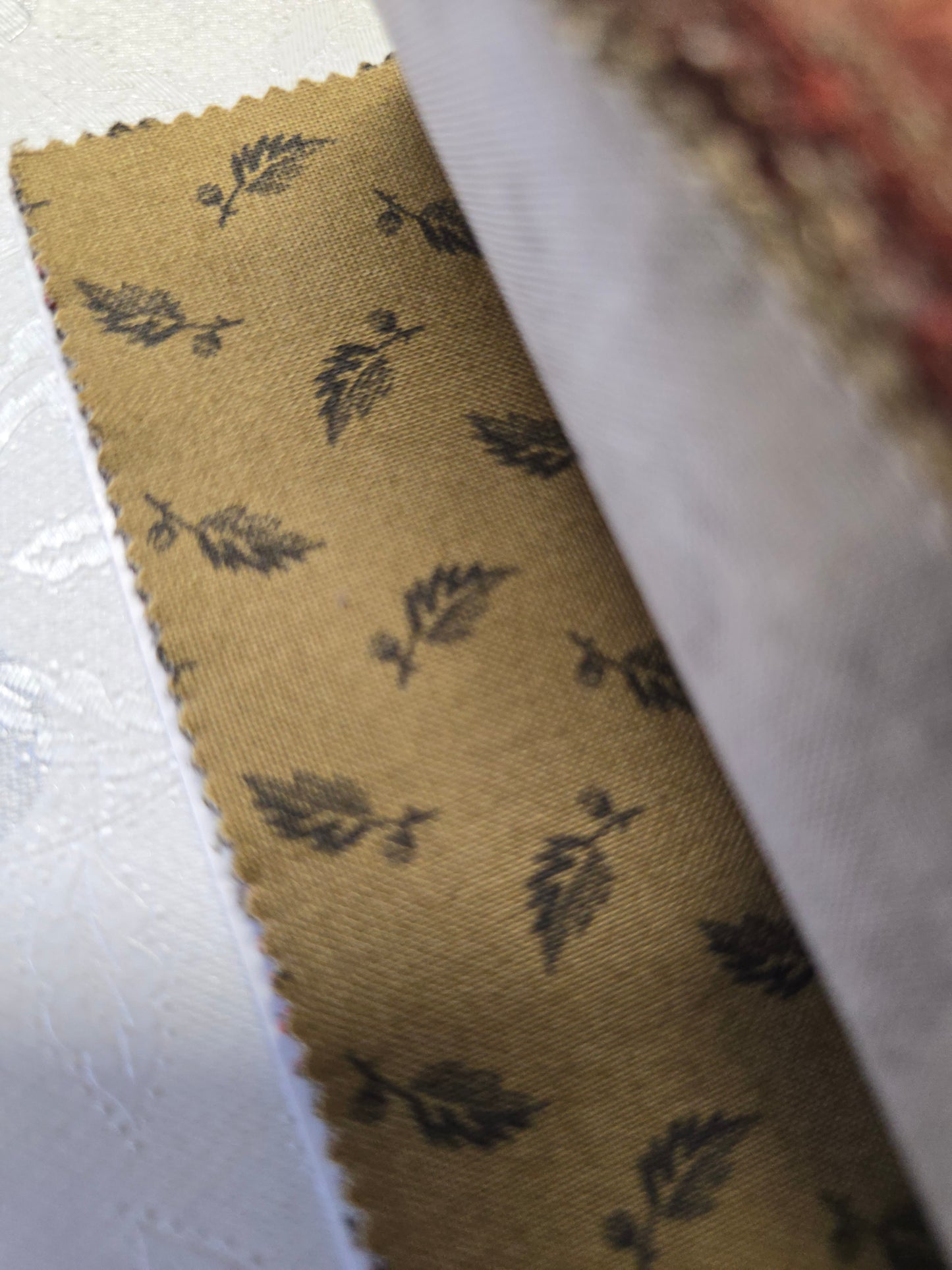 Moda Richmond Reds by Barbara Brackman Charm Pack - 42 x 5" Cotton Squares