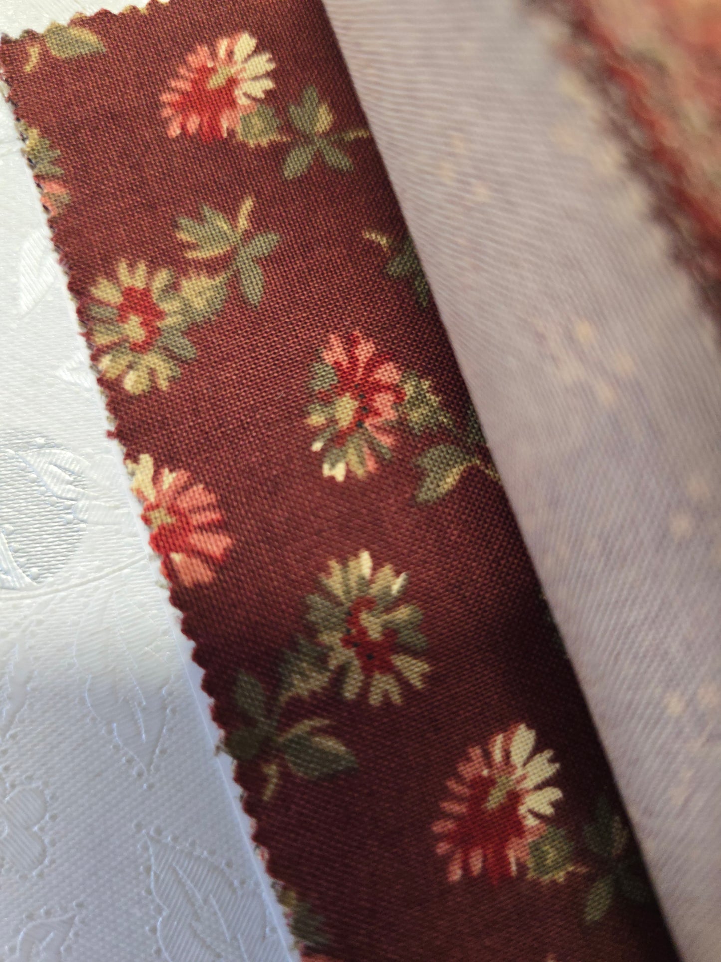 Moda Richmond Reds by Barbara Brackman Charm Pack - 42 x 5" Cotton Squares